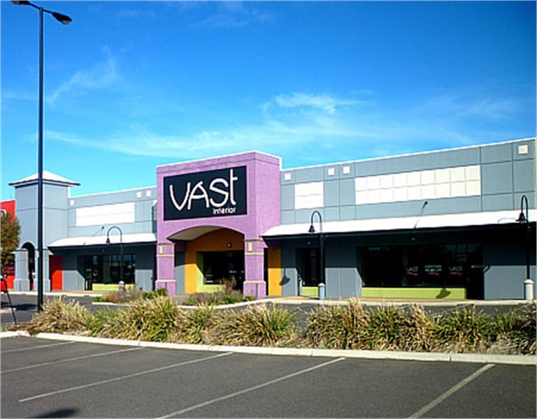 2009892575 201219 (Harvey Norman Centre) Old Geelong Road HOPPERS