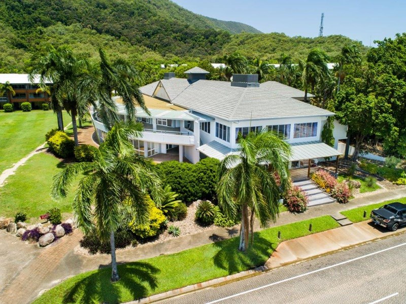 3 Commercial Real Estate Properties For Lease in Palm Cove, QLD 4879