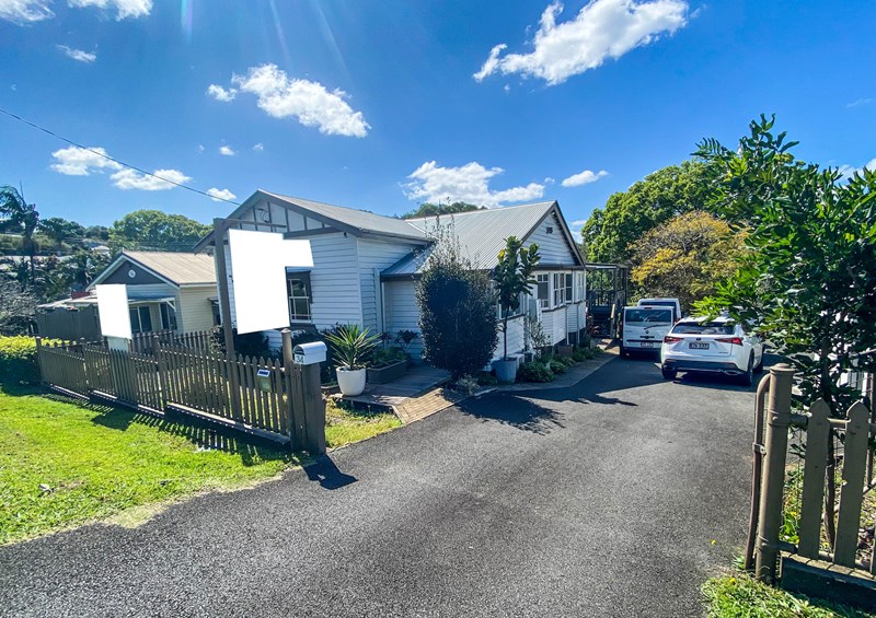 7 Commercial Real Estate Properties For Lease in Maleny, QLD 4552