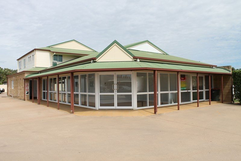 24 Commercial Real Estate Properties For Lease in Emerald, QLD 4720