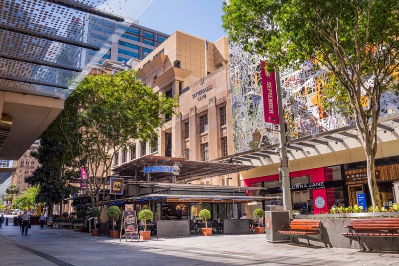 lulu lemon queen street