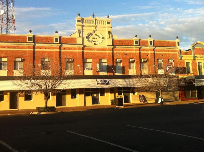 3 Commercial Real Estate Properties For Sale in Warren, NSW 2824