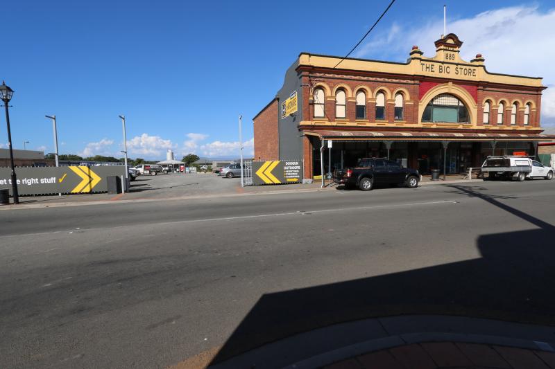 1 Commercial Real Estate Property For Sale in Longford, TAS 7301