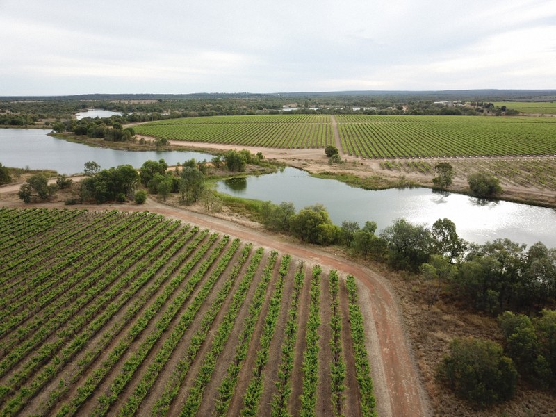 27 Commercial Real Estate Properties For Sale in Emerald, QLD 4720